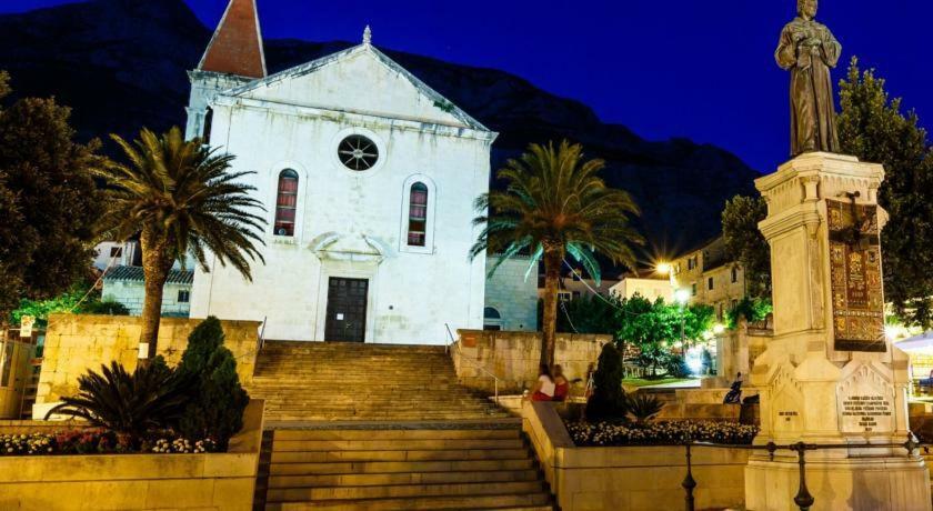 Litorian Makarska Appartement Buitenkant foto