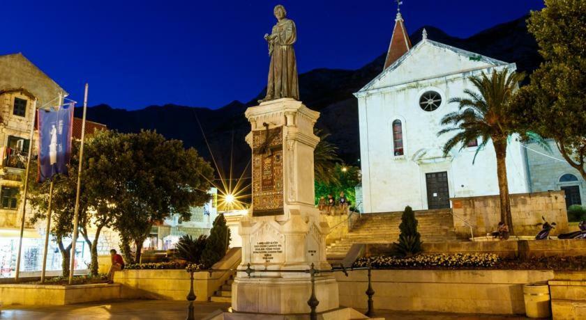 Litorian Makarska Appartement Buitenkant foto