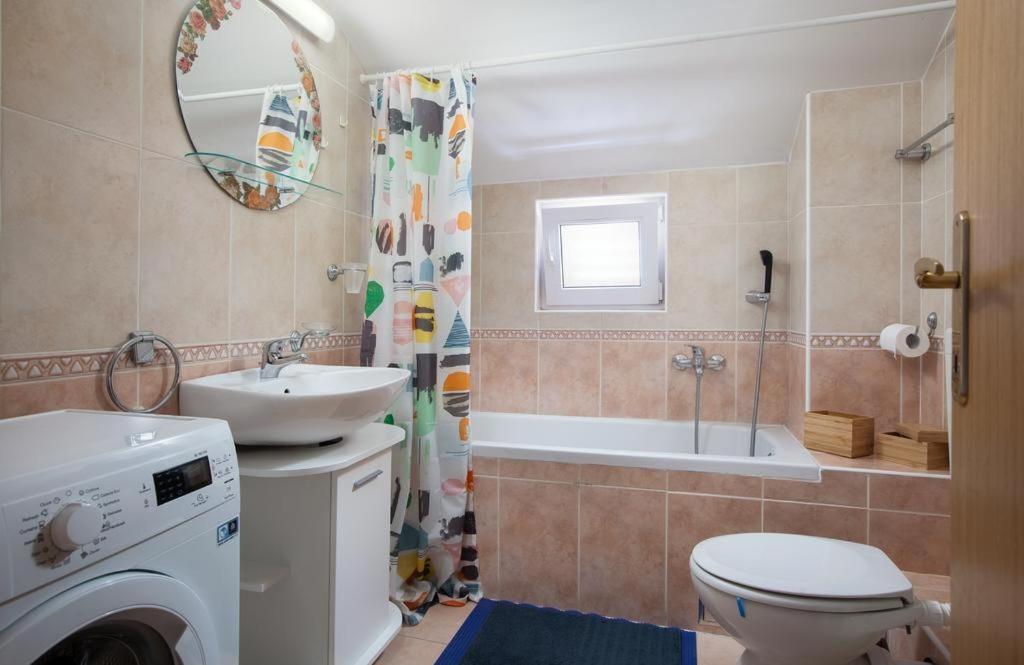 Litorian Makarska Appartement Buitenkant foto